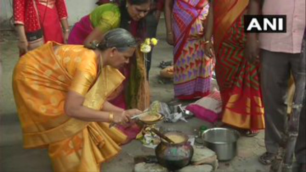 ಪೊಂಗಲ್ ಹಬ್ಬದಲ್ಲಿ ಸಂಭ್ರಮಿಸಿದ ಜನರು