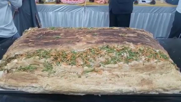 106 ಕೆ.ಜಿ. ತೂಕದ ವೆಜ್ ಪಫ್ಸ್