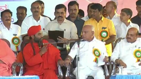 ಮತ ಕೇಳಿದ್ದರು, ಪದವಿ ಕೇಳುತ್ತಿದ್ದಾರೆ