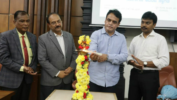 ಆನ್ಲೈನ್ ವ್ಯವಸ್ಥೆಗೆ ಒತ್ತು