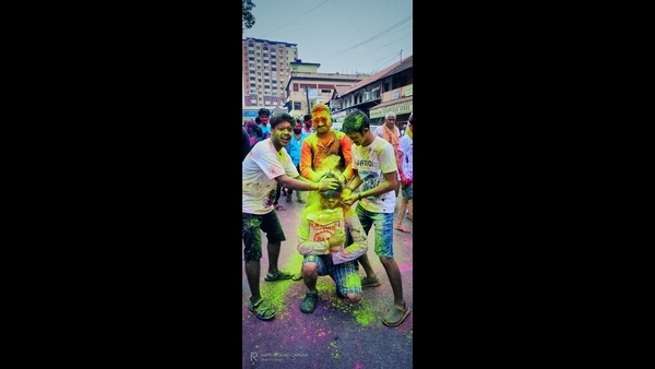 ಬಣ್ಣದ ಎರಚಾಟ, ಹಾಡು, ಕುಣಿತ