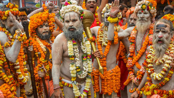 ಮಿರ್ಜಾಪುರ್ ನಲ್ಲಿ ಕಾಣಿಸಿಕೊಂಡ ನಾಗಾಸಾಧುಗಳು