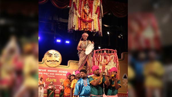 ಜಾನಪದಲೋಕ ಹಂತ ಹಂತವಾಗಿ ಬೆಳೆದಿದೆ