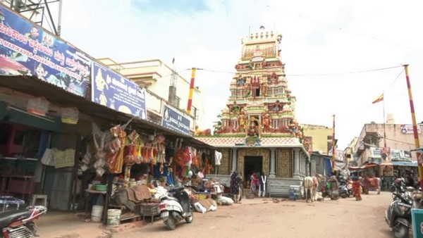 ಕಲ್ಯಾಣಿಯಲ್ಲಿ ಸಿಕ್ಕಿದ ವಿಗ್ರಹಗಳು