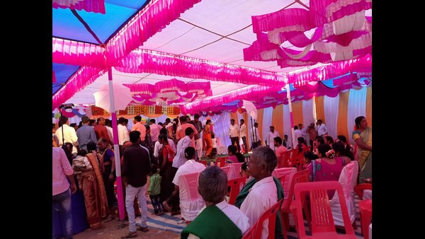 ಮದುವೆಗಳಿಗೆ ತಟ್ಟದ ಬಿಸಿ