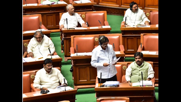 ಅಶ್ಲೀಲ ಪದ ಬಳಕೆ ಮಾಡಿರುವ ರಮೇಶ್ ಕುಮಾರ್ ಸಸ್ಪೆಂಡ್ ಮಾಡಿ