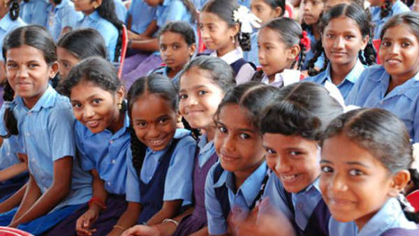 ಸಿಬ್ಬಂದಿ ಕೆಲಸ ಮಾಡಬೇಕು