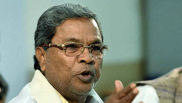 ಸರ್ಕಾರ ಉತ್ತರಕುಮಾರವಾಗಿದೆ