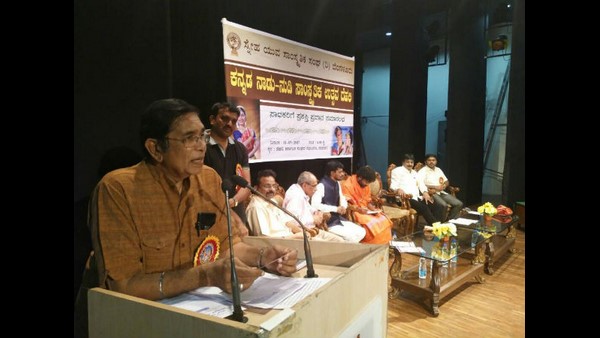ಮೊಣಕಾಲಿನ ನೋವಿನಿಂದ ನರಳುತ್ತಿದ್ದೆ