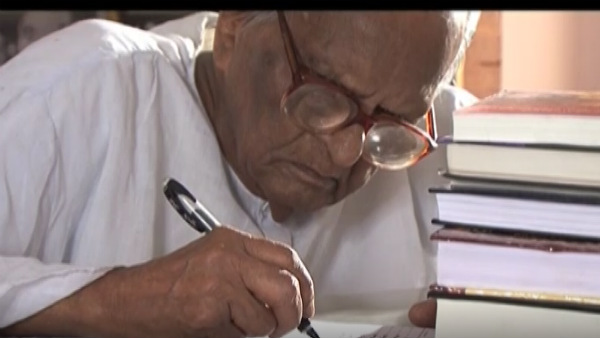 ಬರೆದ ಪುಸ್ತಕಗಳು, ಪ್ರಶಸ್ತಿಗಳು