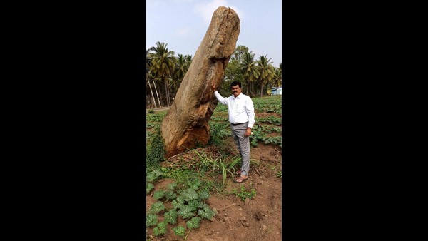 ವಿವಿಧೆಡೆ ದೊರೆತ 13 ನಿಲಸುಕಲ್ಲುಗಳು