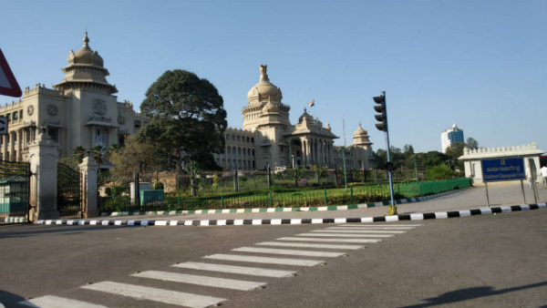 ಲಾಕ್ಡೌನ್ ವಿಸ್ತರಣೆ ಕುರಿತು ಪರಿಶೀಲಿಸಿ ಕ್ರಮ