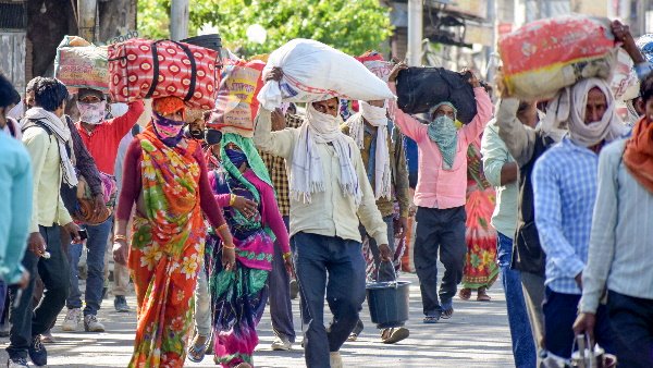 ನೂರಾರು ಕೋಟಿ ಅಸಂಘಟಿತ ವಲಯದ ಕಾರ್ಮಿಕರು