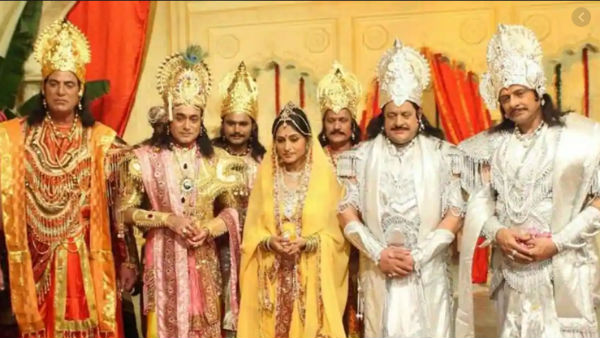 ಸ್ವಲ್ಪಹೊತ್ತಿನಲ್ಲಿ ಮಹಾಭಾರತ ಬರುತ್ತೆ