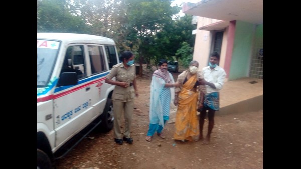 ಕೂಲಿ ಕಾರ್ಮಿಕರಿಗೆ ಸೂರು ನೀಡಿ ನೆರವಾಗಿದ್ದ ಪೊಲೀಸರು