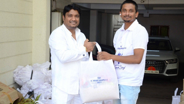 10 ಸಾವಿರ ಮಾಸ್ಕ್, ಸ್ಯಾನಿಟೈಸರ್ ವಿತರಣೆ
