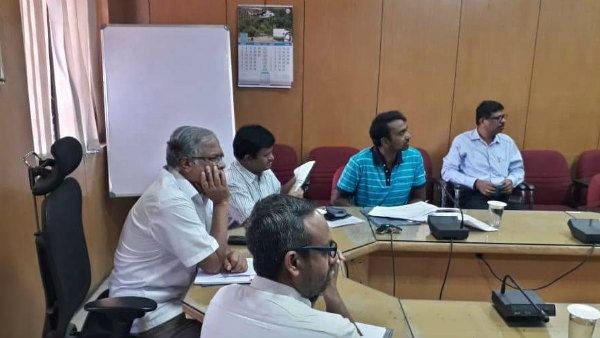 ಮರಳಿದರೂ ಮನೆಯವರೊಂದಿಗೆ ಇರುವಂತಿಲ್ಲ!