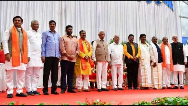 ಬಂಡಾಯ ಸಭೆಯಲ್ಲಿದ್ದವರು