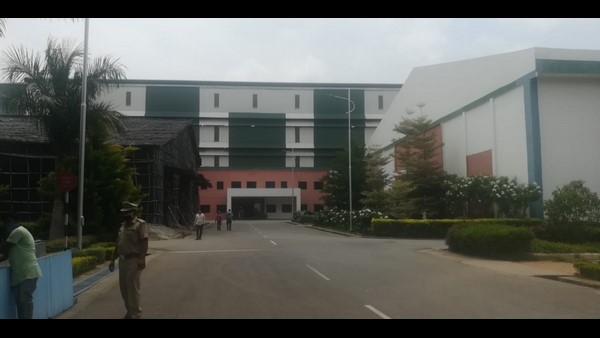 ಕಾರ್ಖಾನೆ ಪುನರಾರಂಭಕ್ಕೆ ಗ್ರೀನ್ ಸಿಗ್ನಲ್