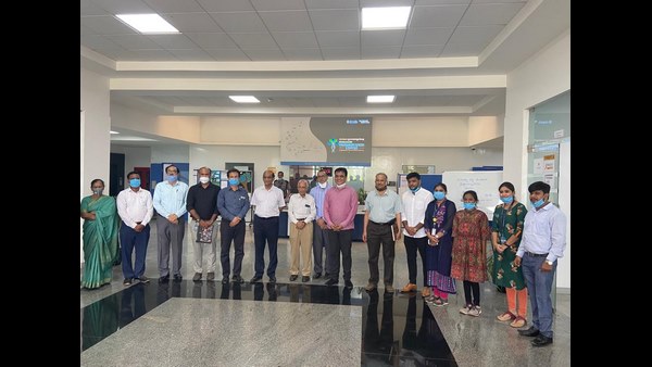 ಡಾ.ಹರ್ಷ್ ವರ್ಧನ್ ಬಾತ್ರಾ ಬಗ್ಗೆ