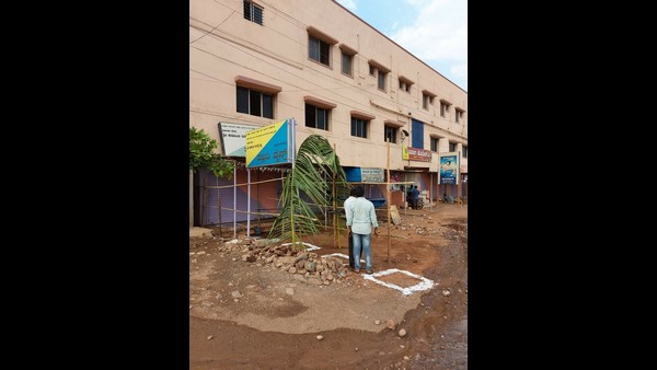 ಹಾಟ್ಸ್ಪಾಟ್ಗಳಲ್ಲಿ ಮದ್ಯ ಮಾರಾಟ ನಿಷೇಧ