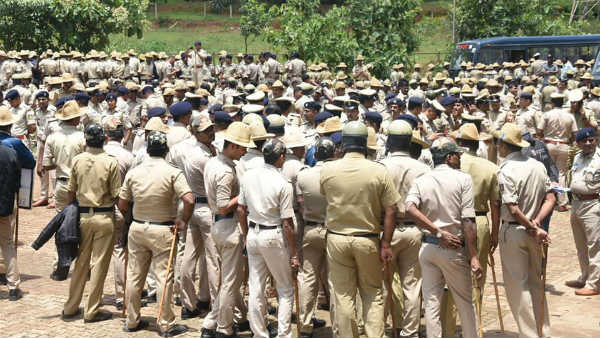 ತರಬೇತಿ ಪಡೆಯಬೇಕು