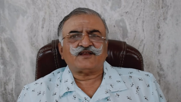 ಪ್ರದ್ಯುಮಾನ್ ಭಟ್ ಎನ್ನುವ ಜ್ಯೋತಿಷಿ