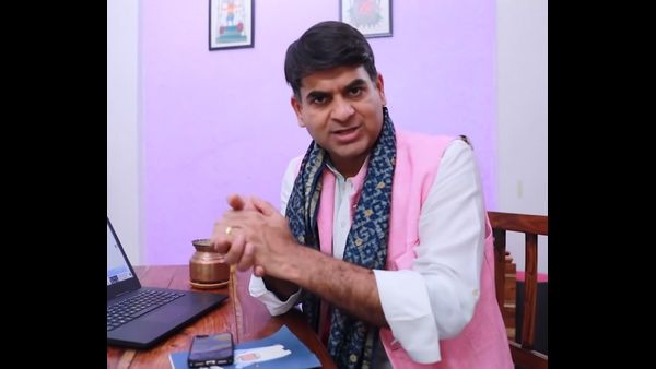 ಸೌರಬ್ ದ್ವಿವೇದಿ ಸತ್ಯಾವಲೋಕನ