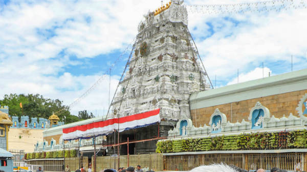 ಕಲ್ಯಾಣ ಮಂದಿರದಲ್ಲಿ ಲಡ್ಡು ಮಾರಾಟ