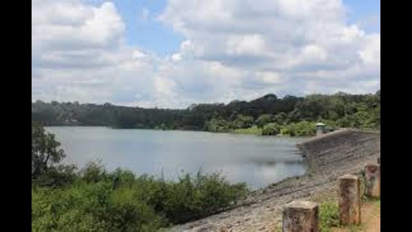 ದುರಸ್ತಿಗೆ ಮುಂದಾಗದ ಅಧಿಕಾರಿಗಳು