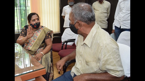 ಸದಸ್ಯರ ವಿಶ್ವಾಸ ತೆಗೆದುಕೊಳ್ಳದ ಅಧ್ಯಕ್ಷೆ