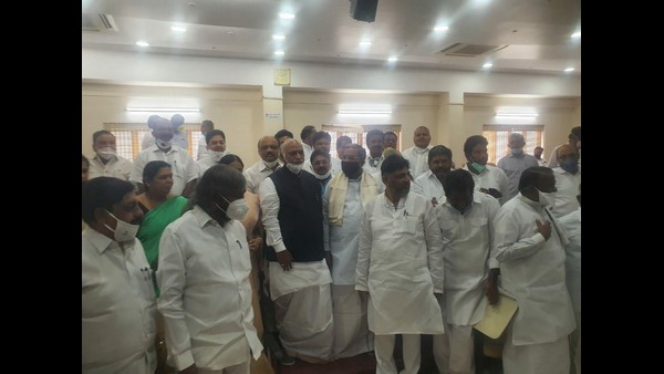 ಧನ್ಯವಾದ ಸಲ್ಲಿಸಿದ ಖರ್ಗೆ