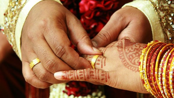 ಶ್ರೀಗಳ ಆಶೀರ್ವಾದದಿಂದ ಕೂಡಿ ಬಂತು ಕಂಕಣ
