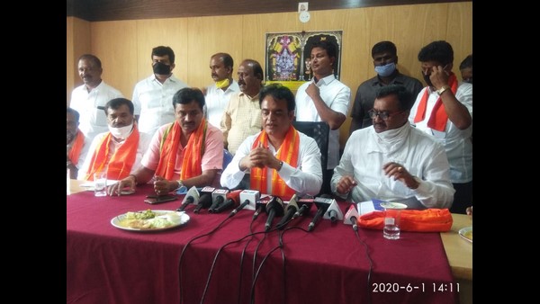 ಎಂ.ಎಲ್.ಸಿ ಸ್ಥಾನಕ್ಕೆ ಎಲ್ಲರೂ ಕೂಡಾ ಆಕಾಂಕ್ಷಿಗಳೇ