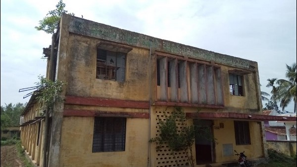 ಆಧುನಿಕ ಬಟ್ಟೆಗಿರಣಿಗಳಿಂದ ಪೈಪೋಟಿ