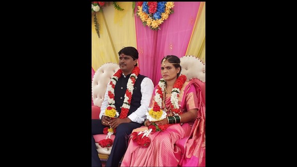 ವಿವಾಹ ಬಂಧನದಲ್ಲಿ ಜನಪ್ರತಿನಿಧಿಗಳು