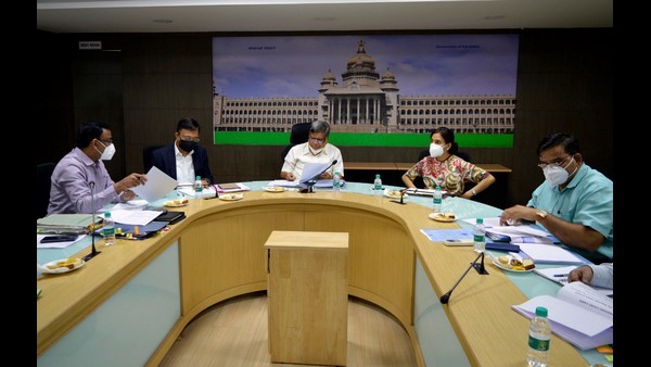 ಆದಾಯ ಸಂಗ್ರಹಕ್ಕೂ ಆದ್ಯತೆ ನೀಡುವಂತೆ ಸಲಹೆ