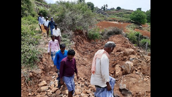 ಶಾಸಕರಿಂದ ಸಮಸ್ಯೆ ಬಗೆಹರಿಸುವ ಭರವಸೆ