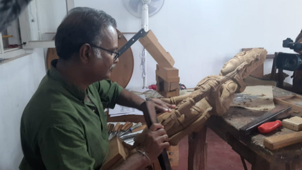 ತುಂಬಾ ಖುಷಿಯಾಗಿದೆ