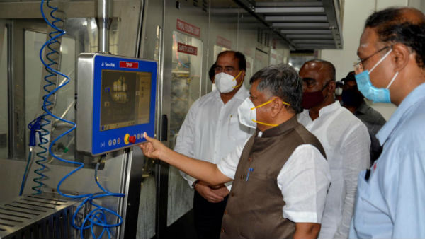 Minister Jagadish Shetter Called For An Emphasis On Workers Safety Minister Jagadish Shetter Called For An Emphasis On Workers Safety