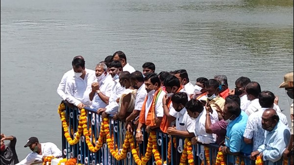ಮಂಚನಬೆಲೆ ಜಲಾಶಯಕ್ಕೆ ಬಾಗಿನ ಸಮರ್ಪಣೆ