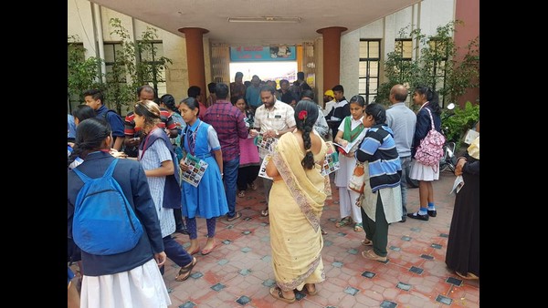 ಖಾಸಗಿ ವಿದ್ಯಾರ್ಥಿಗಳು