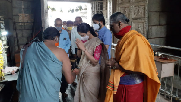 ನೂತನ ಜಿಲ್ಲಾಧಿಕಾರಿ ರೋಹಿಣಿ ಸಿಂಧೂರಿ ಅಧಿಕಾರ ಸ್ವೀಕಾರ
