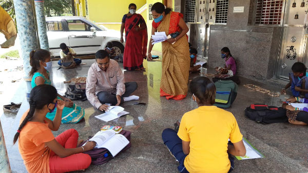 ದೇವಾಲಯ, ಅರಳಿಕಟ್ಟೆ ಅಂಗಳದಲ್ಲಿ ಕಲಿಕೆ