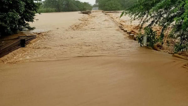 ರಸ್ತೆ ಸಂಪರ್ಕ ಕಡಿತ
