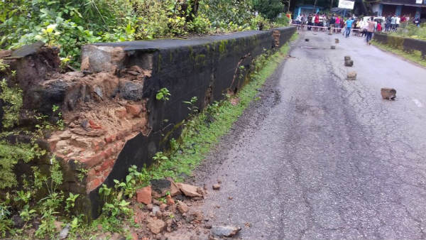 ಮುಂಚೆಯೇ ಶಿಥಿಲಗೊಂಡಿದ್ದ ಸೇತುವೆ
