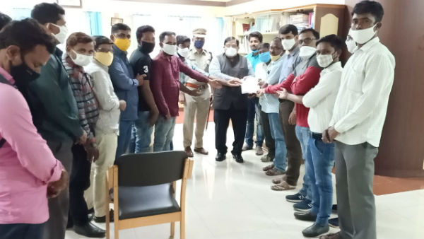 ಮಾಧ್ಯಮದ ಮೇಲೆ ಗದಾ ಪ್ರಹಾರ