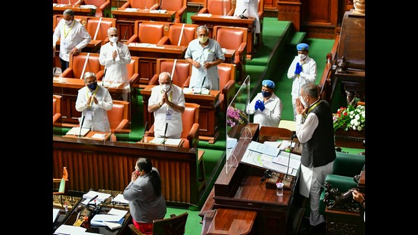 ಸರ್ಕಾರಕ್ಕೆ ಸಿದ್ದರಾಮಯ್ಯ ಸವಾಲು!