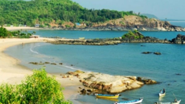 ಕಡಲ ತೀರಗಳಲ್ಲಿಲ್ಲ ಪ್ರವಾಸಿಗರ ಕಲರವ