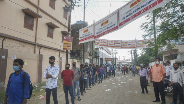 ಸೋಂಕುರಹಿತ ವಿದ್ಯಾರ್ಥಿಗಳಿಗಷ್ಟೇ ಪರೀಕ್ಷಾ ಕೇಂದ್ರಕ್ಕೆ ಪ್ರವೇಶ